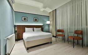 Ea Exclusive Hotel